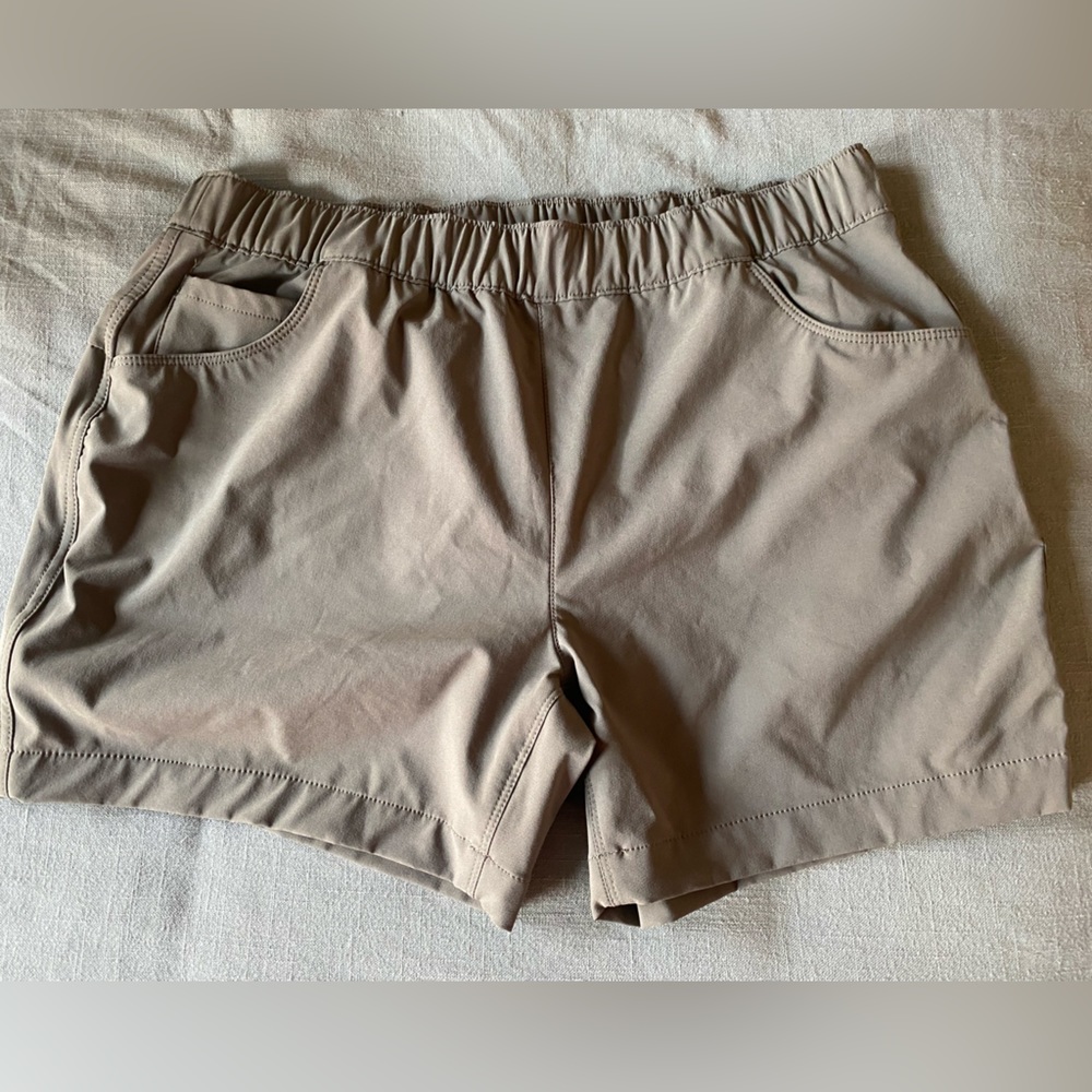 Eddie Bauer Women’s Shorts - Army Green